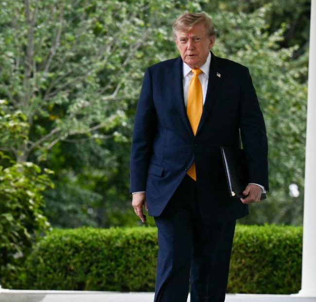 Priceless: Watch Trump Personally Renames Lake Ontario to Lake America on His Own Map – ‘Now We Have a Lake… and a Gulf’