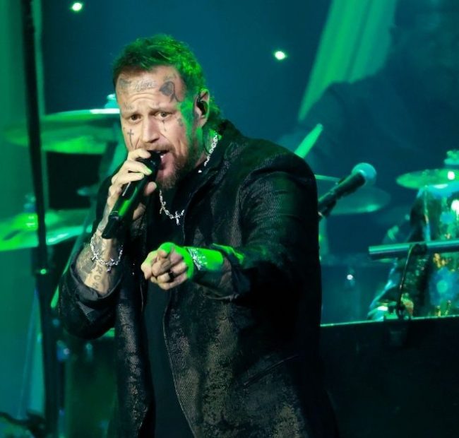 Jelly Roll Cries as He Apologizes for Not Going Woke Sooner