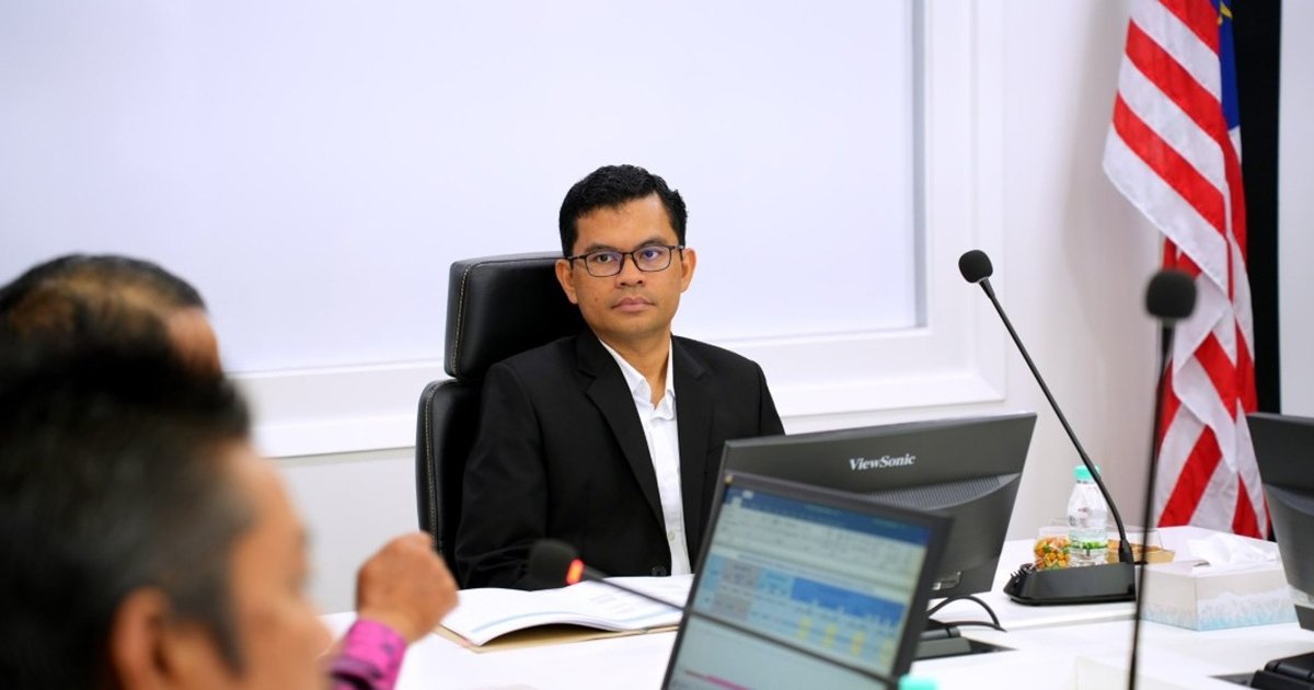 Malaysia Eyes Stronger Domestic Demand as Minister Flags Steady H2 Economy economy minister akmal nasrullah mohd nasir