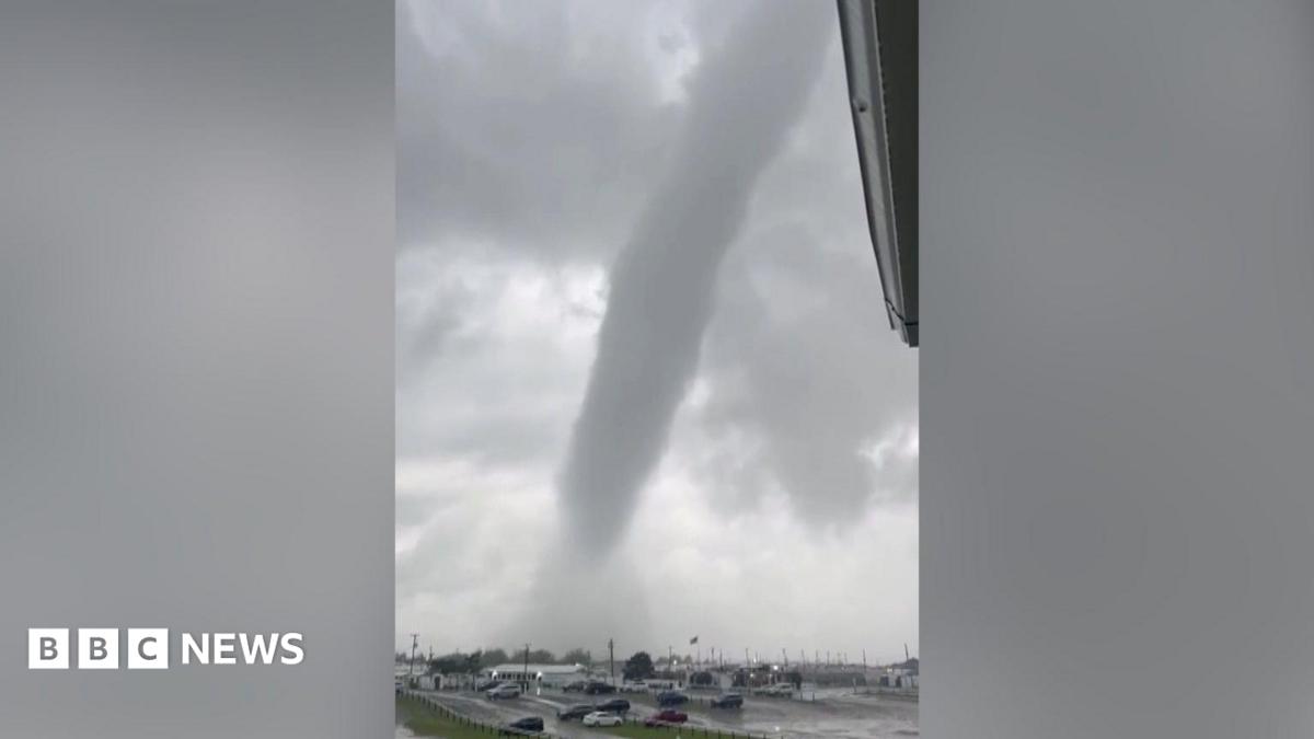 Tornadoes touch down in New York and Delaware ee904d