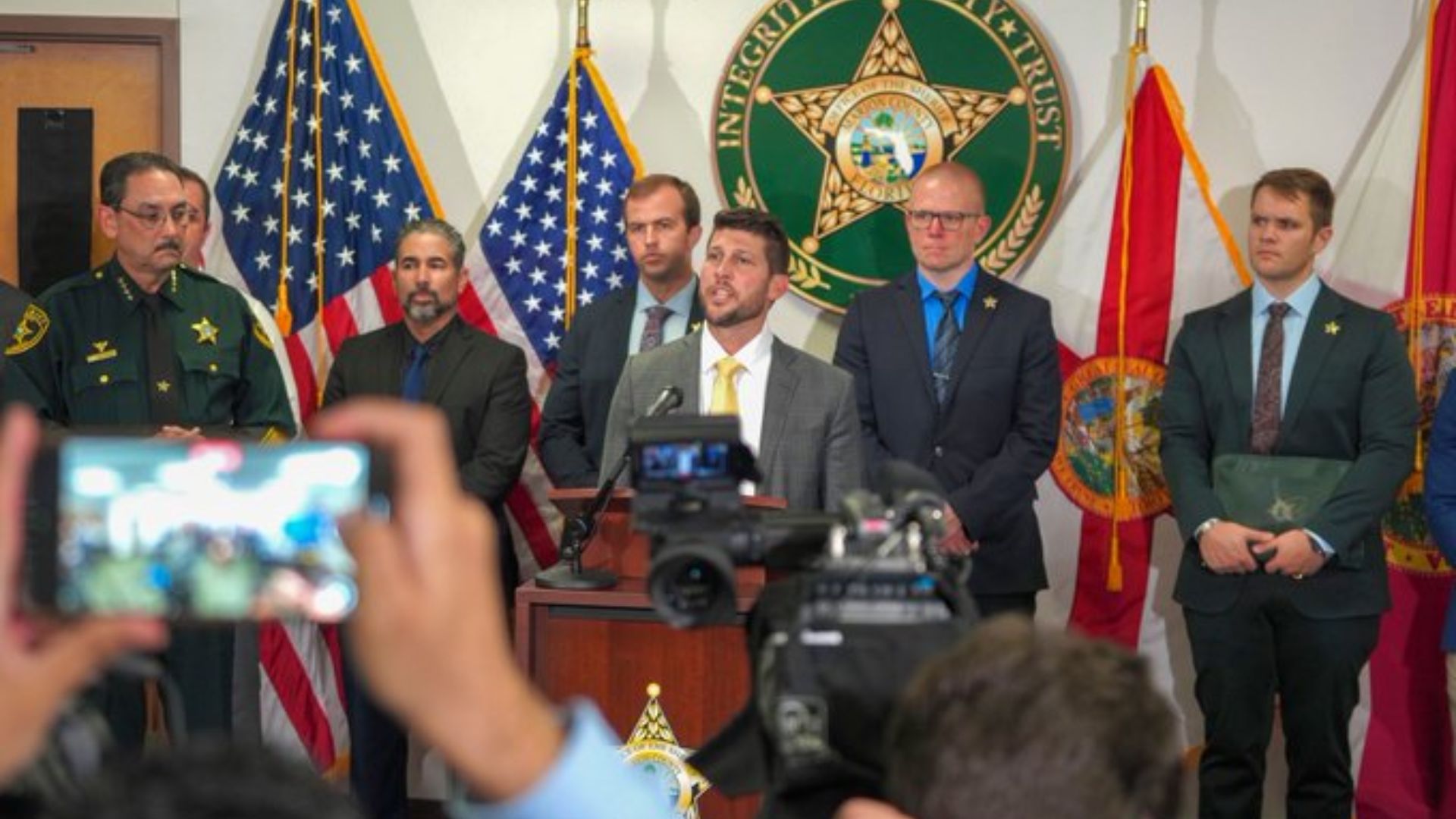 Florida vs. the Swamp: AG Uthmeier Battles Biden Judge Who Shut Down Citizenship Voting Checks ezette 6891e2002ae54