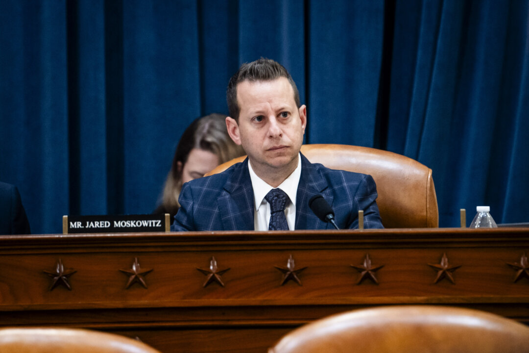 Moskowitz Defeats Democratic Socialist Challenger in Florida House Primary id5770441 09262024 DSC01571 Jared MoskowitzKO 1080x720 1