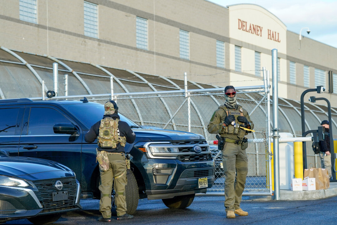 Jeffries Says House Democrats Will Work to Shut Down New Jersey ICE Facility id5891510 GettyImages 2213257621 OP 1080x720 1