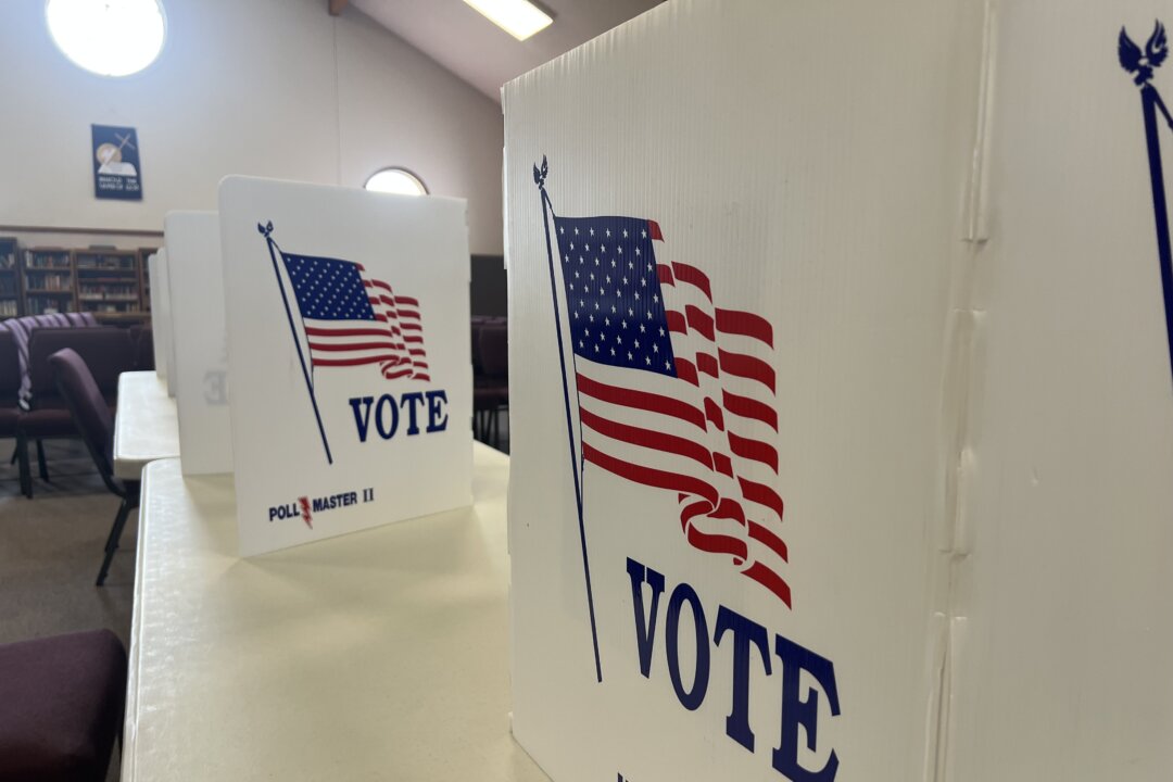 Election Forecaster Moves Texas and Iowa Senate Races to Toss Ups id6042347 IMG 9468 1 1080x720 1