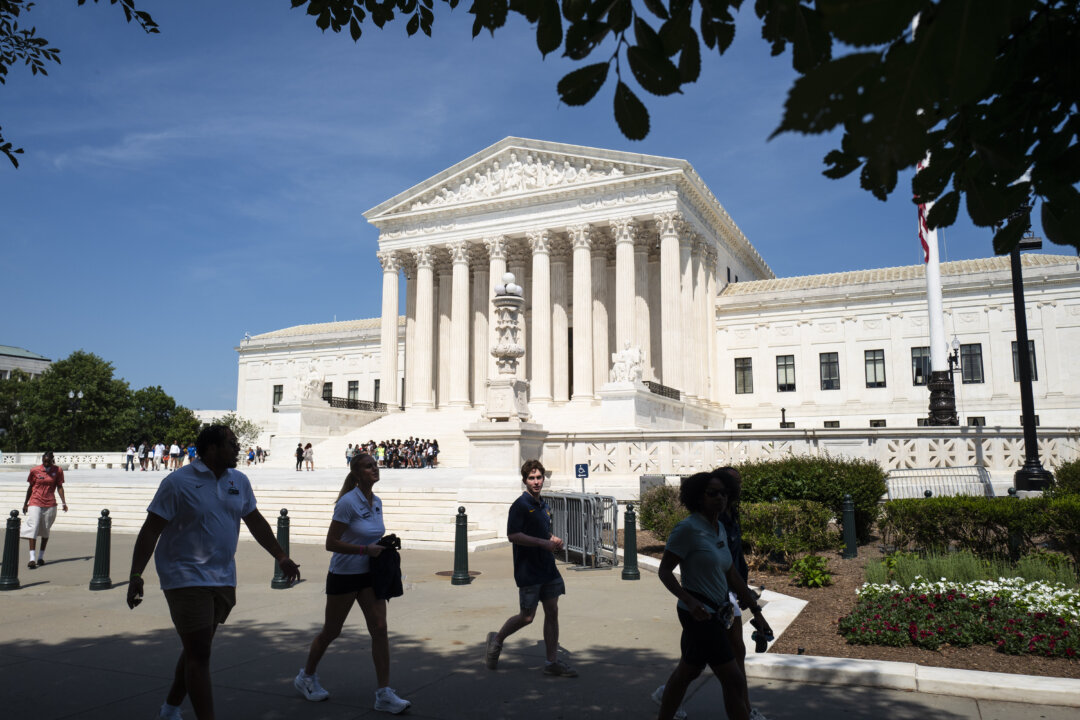 Trump Urges Supreme Court to Unblock Election Integrity Order id6061275 L1300873 SCOTUS 1080x720 1