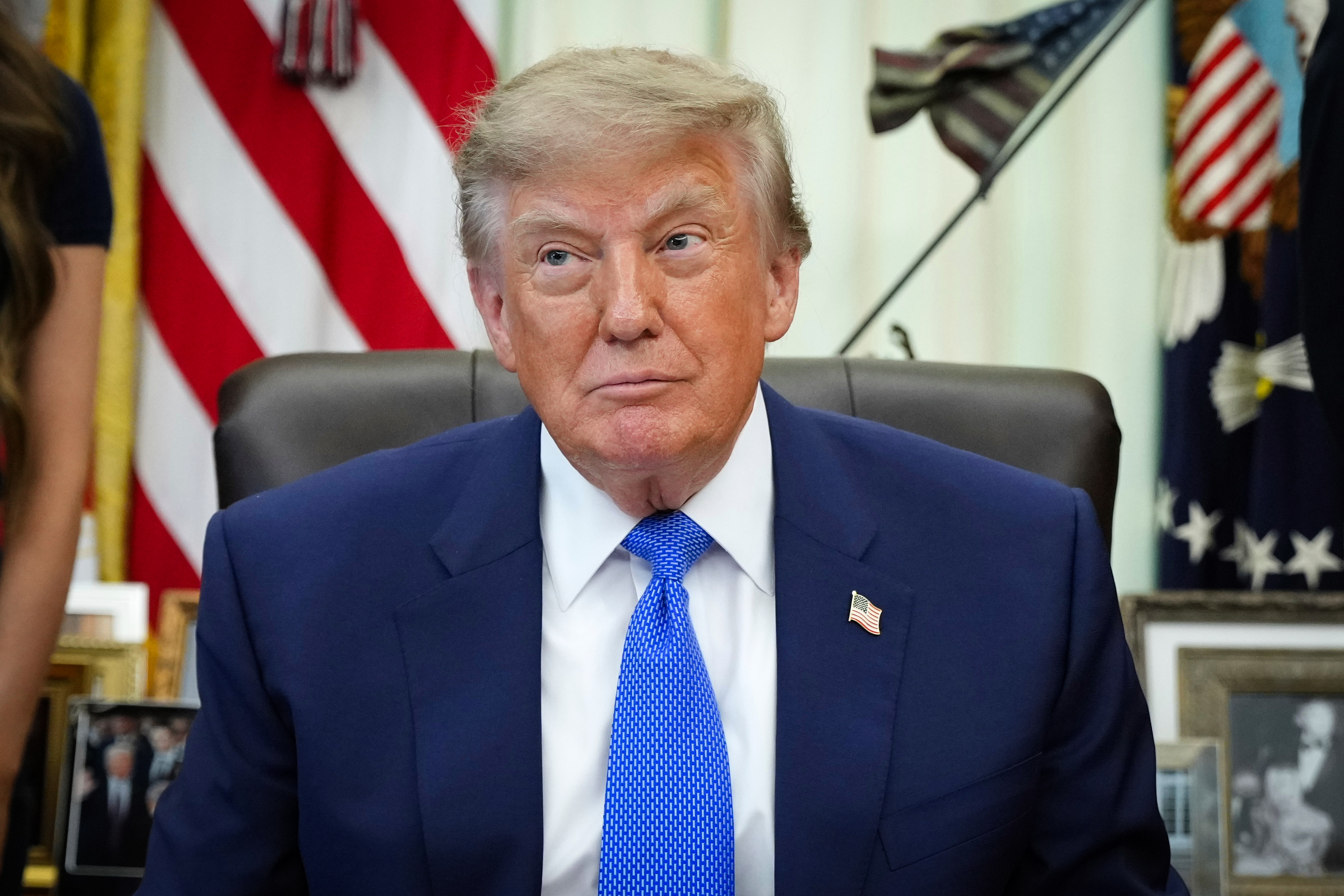 Trump Participates in Signing Time (Aug. 27) id6073865 AP26222683960865 sb 1