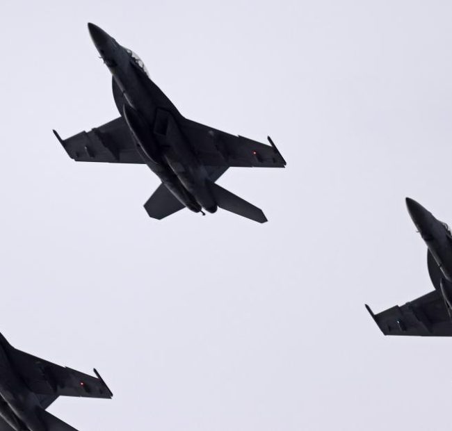 Fighter jet intercepts civilian plane over Ohio town while Trump attended teen athletic event at