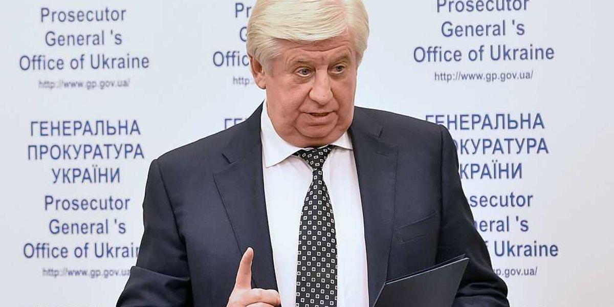The prosecutor Biden bragged about firing is talking iring is talking