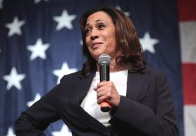 Top Iowa Democrats Urge Kamala Harris to Stay Away From Their State Ahead of Midterms