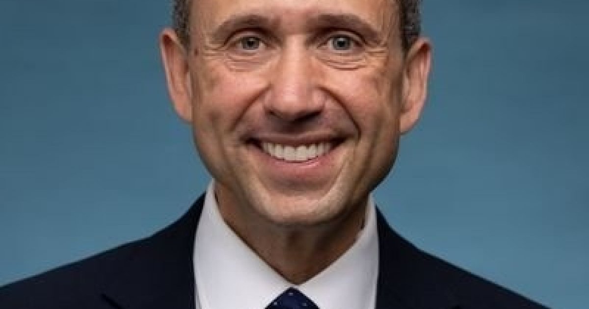 Can Ken Martin Survive? DNC Chair Faces Internal Criticism Ahead of Pivotal 2026 Elections ken martin