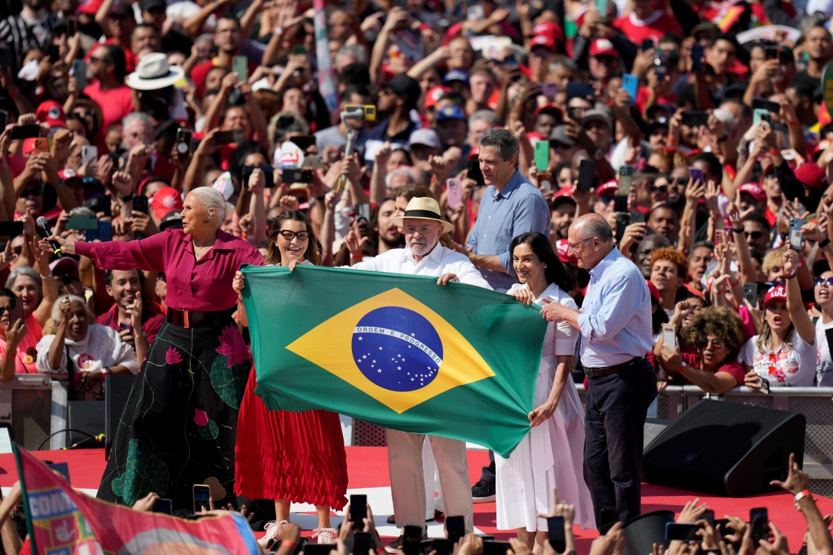 Communist Movement Desperate to Preserve Base in Brazil lula