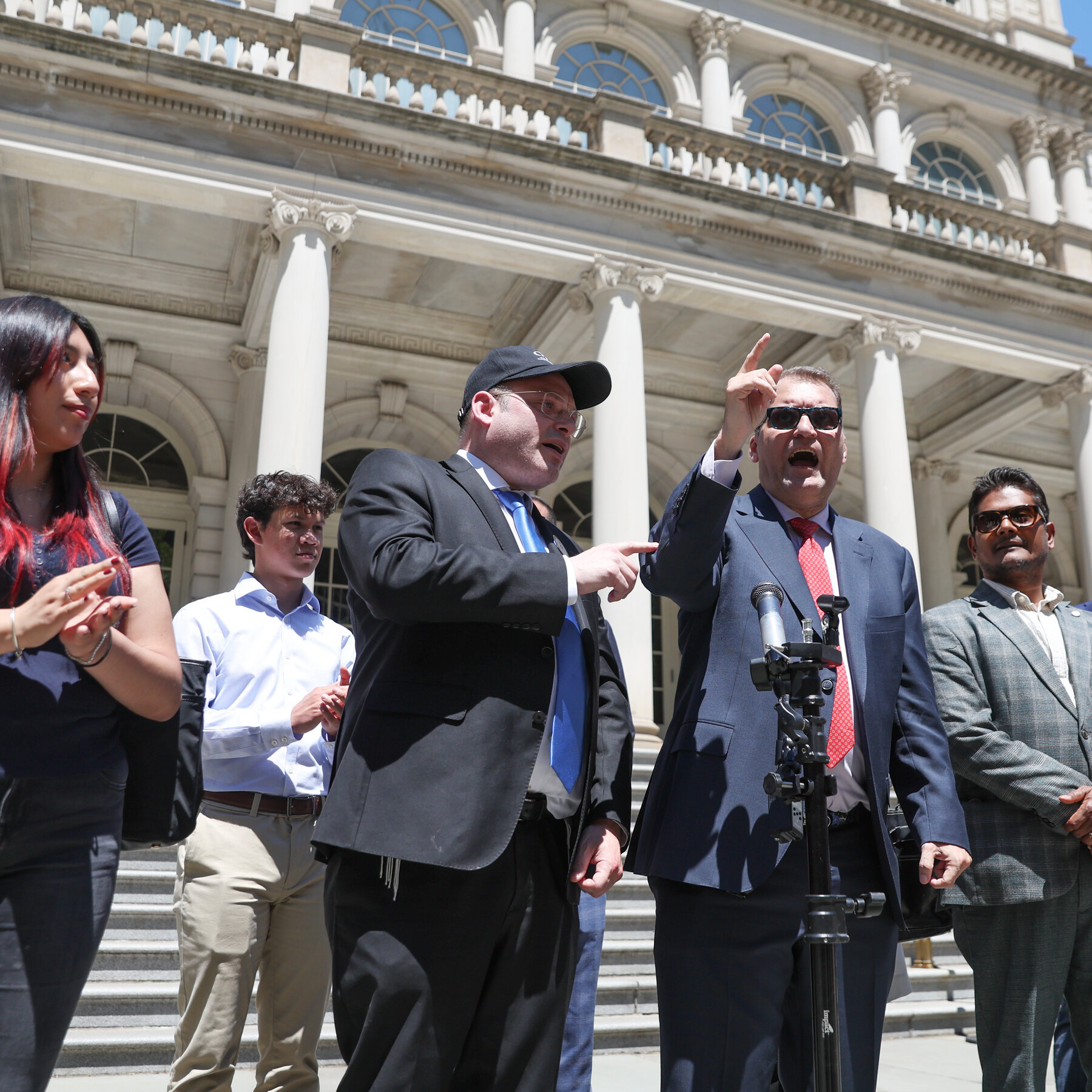 Opponents Sue to Stop Mamdani’s City-Owned Grocery Store Plan mediumSquareAt3X 40