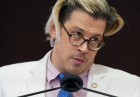 Milo Yiannopoulos, Right-Wing Agitator, Deported Home to U.K.