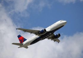 Mystery Wi-Fi network aboard flight raises ‘unusual’ alarm about travelers’ information