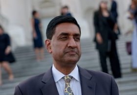 Ro-lling in Dough: Khanna’s Personal Money Machine Kicked Into Overdrive in 2025, Trading $165 Million at Breakneck Pace, New Disclosures Show