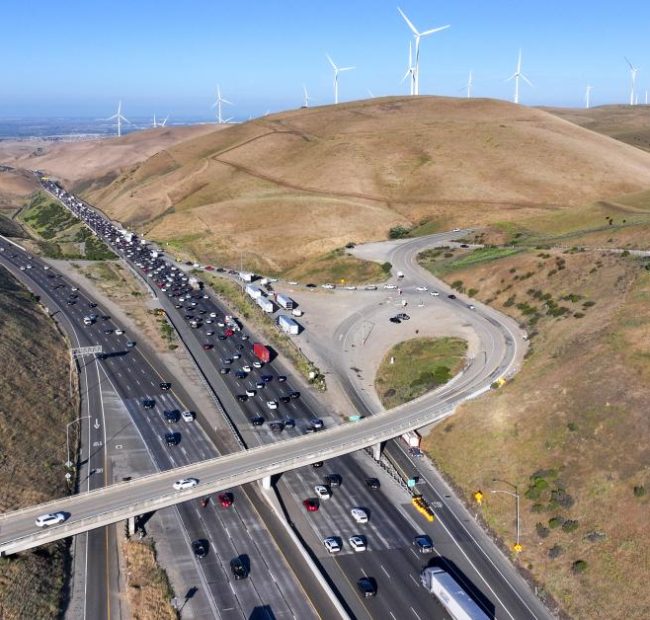 Blue states with climate or net-zero policies have higher energy rates, report finds