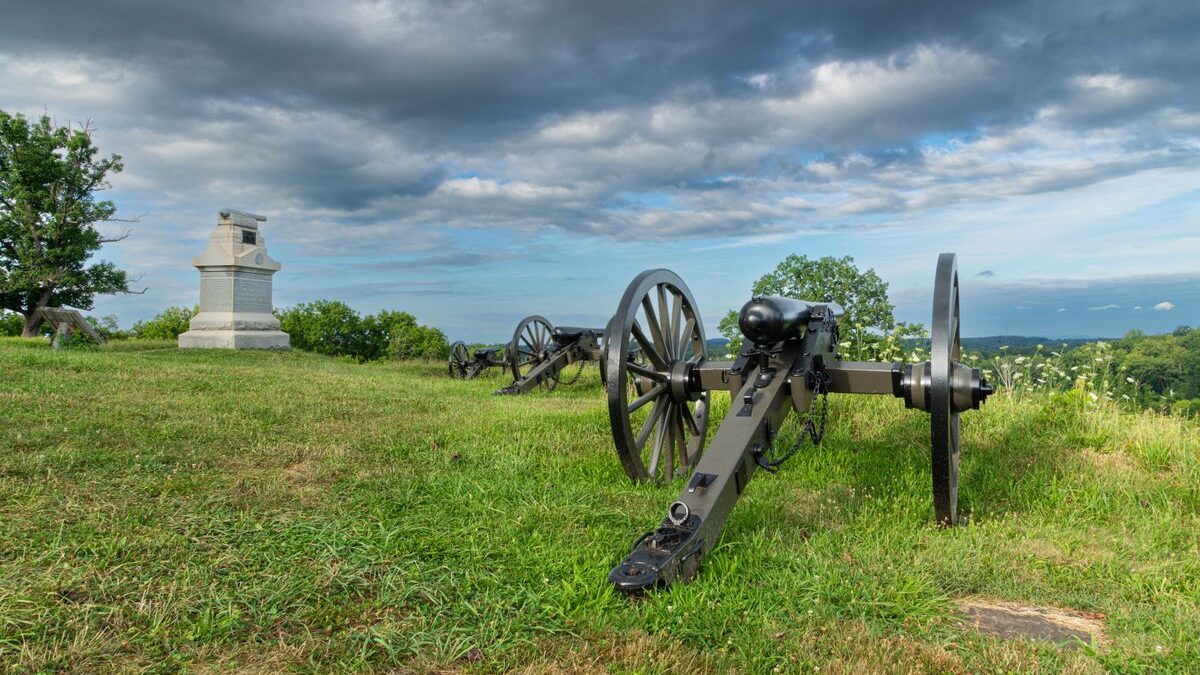 Which Iconic American Historical Sites To Visit — And Which To Skip — Before Summer Ends pexels jay brand 1763356224 33281141 e1785336539765