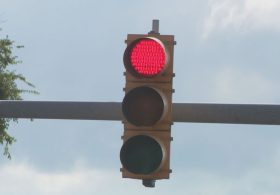 Nashville could ban right turns on red in urban areas to reduce deadly crashes…