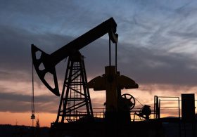 Oil Tops $90 As Gulf Fighting Disrupts Shipping And Sends Global Stocks Lower