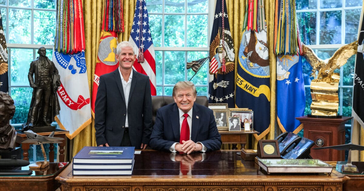 Trump Meets With Freed Christian Missionary In Oval Office rideout 1 1200x630 1