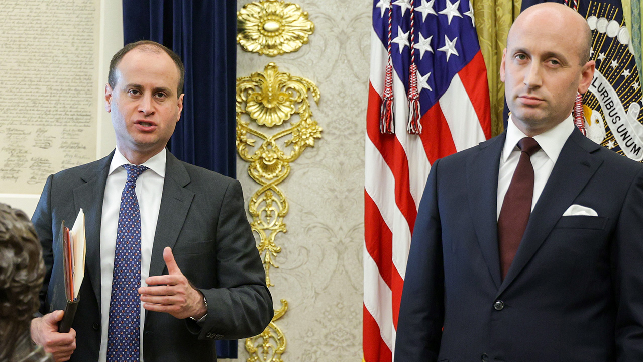 Trump Names New White House Counsel sch