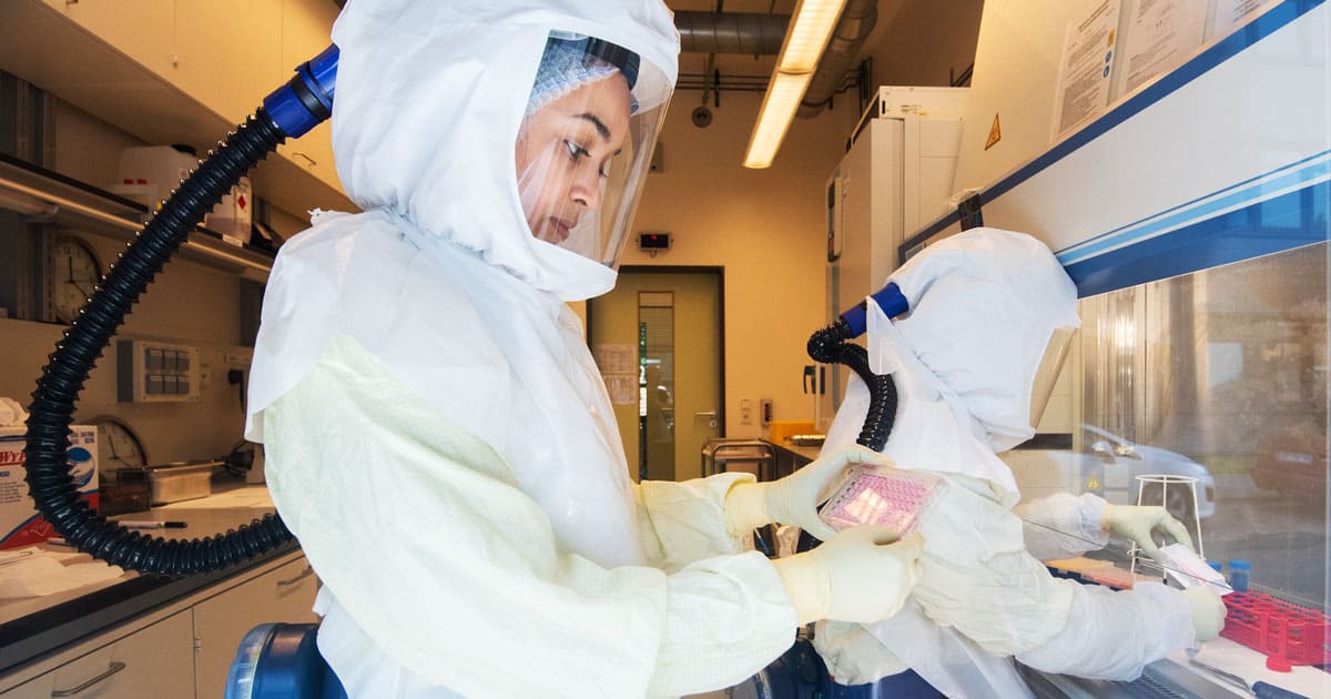 Scientists Use AI to Create Entirely New Viruses as Experts Warn of ‘Serious Harm’ scientists biolab ai pathogen viruses
