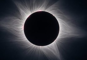 What Happens to the Sky During Totality? 7 Things You May See During the August 12 Eclipse