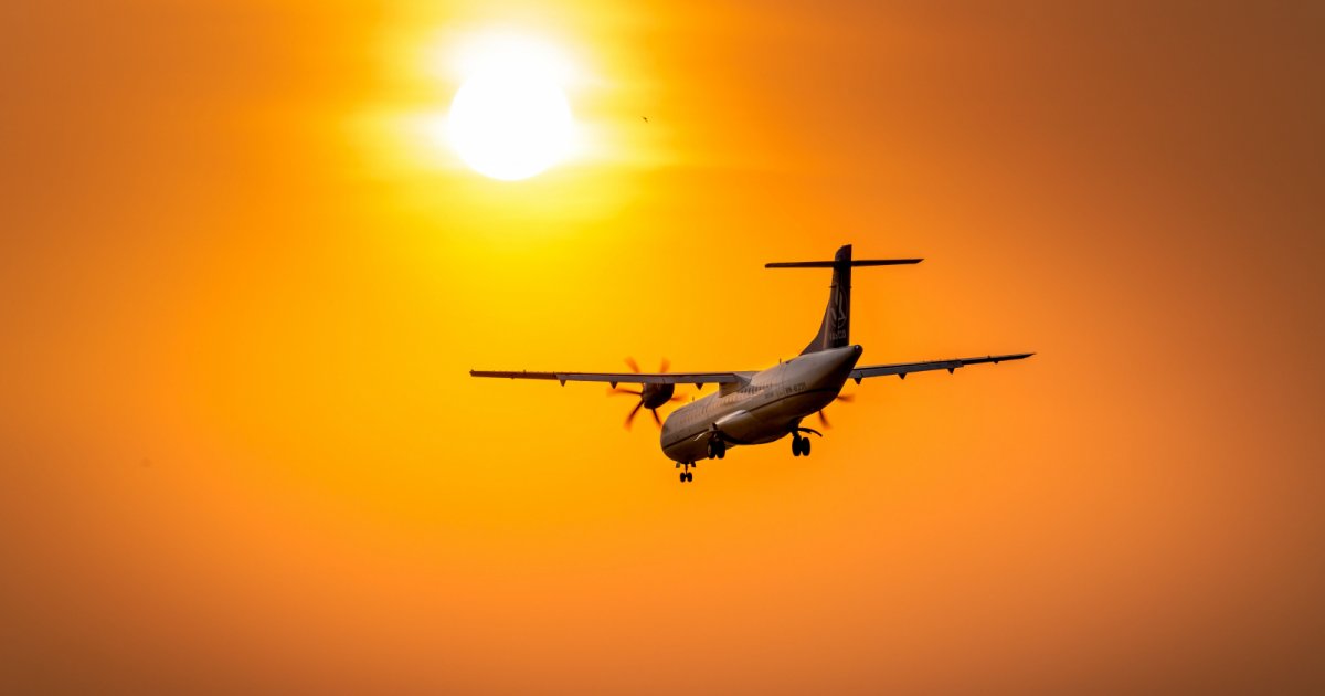 Antarctic Winter Rescue: Australian Plane Flies Into -43°C Darkness to Evacuate Sick US Expeditioner t 1