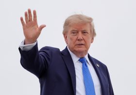 Trump Sued Over Paid Early Access to “Market-moving” Truth Social Posts