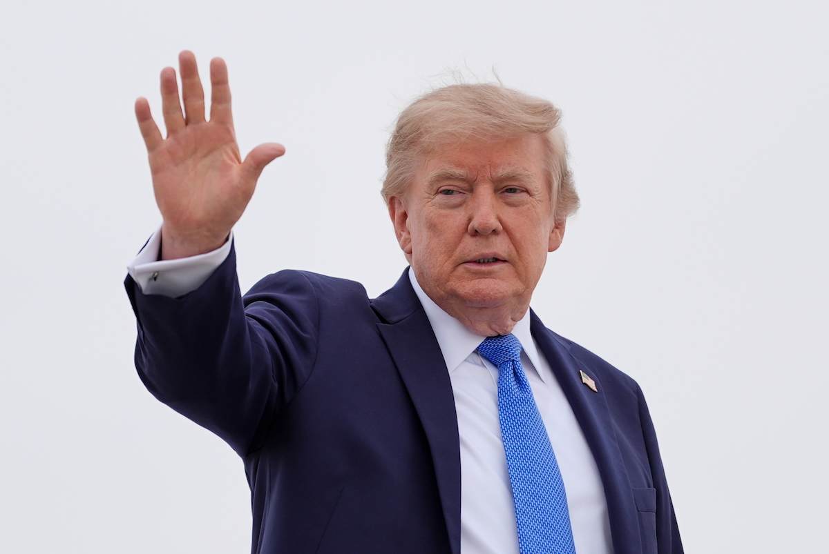 Trump Sued Over Paid Early Access to “Market-moving” Truth Social Posts trump 17