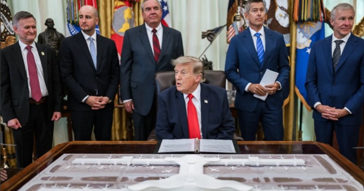 Trump Opens New Front in US-China Tech Battle With 15% Tariff On Critical Chip Material trump 7