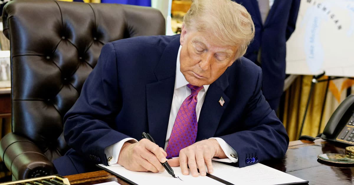 Trump Signs Executive Order to Rename Lake Ontario as ‘Lake America’ trump executive order lake ontario lake america