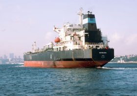 Oil Prices Rise To $89.40 As Hormuz Traffic Slumps And U.S.-Iran Peace Talks Stall