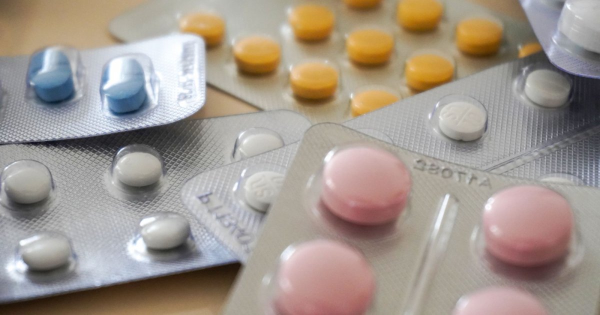 AstraZeneca Shares Sink 7% As Bristol Myers Merger Talks Spark Investor Doubts us 6