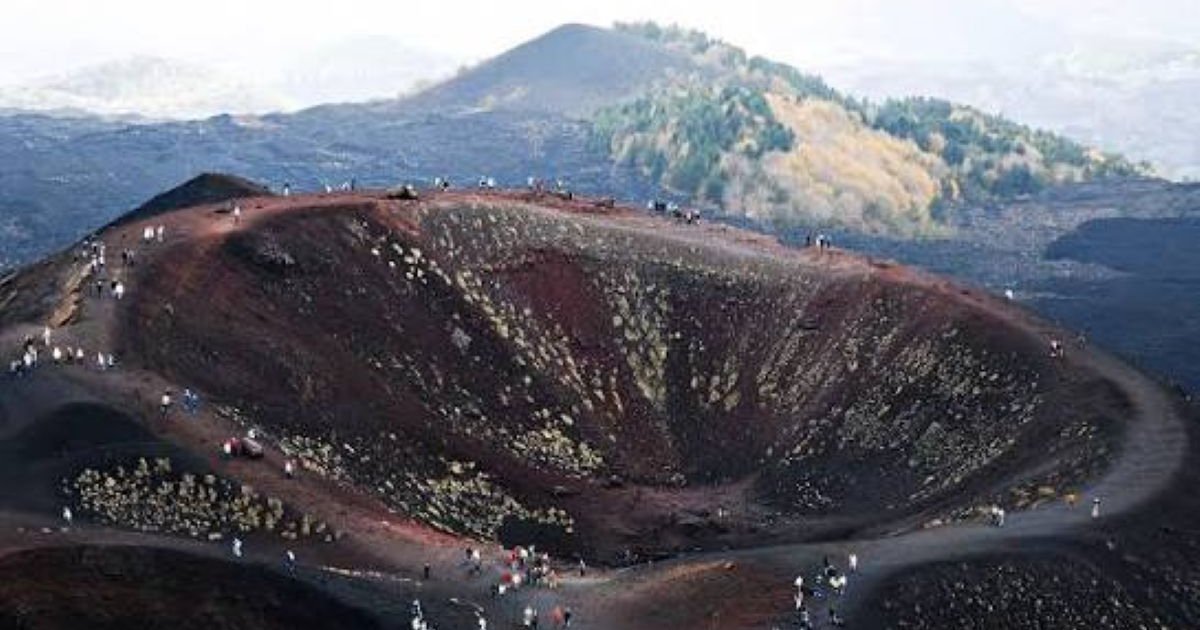 Mount Etna Eruption Live: How to Watch the Volcano Webcam and Track the Ash Cloud watch mount etna erupt live