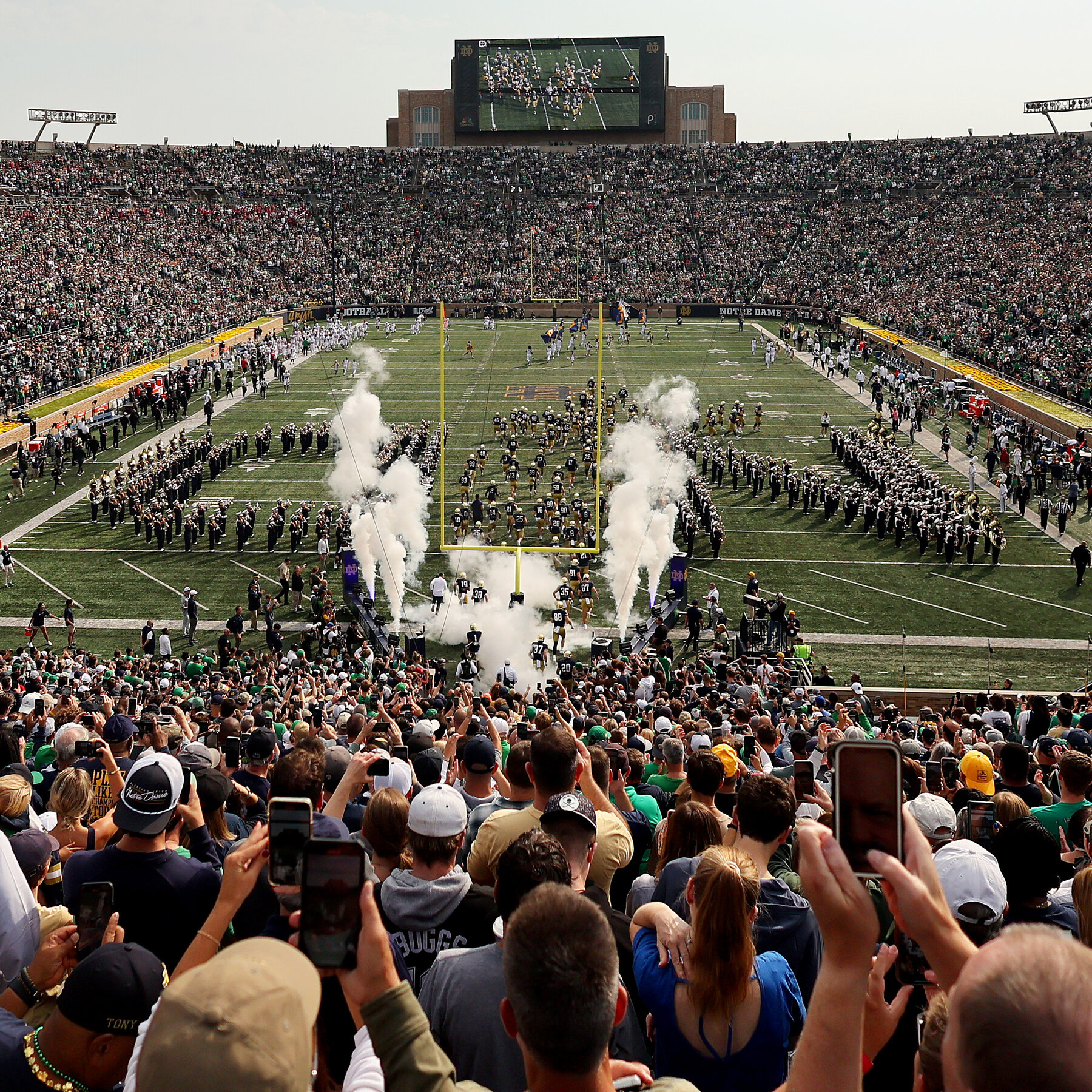 Notre Dame’s Jersey Patch Deal With SoFi Divides Alumni and Fans 00Biz NotreDamepatch 03 mhlp mediumSquareAt3X