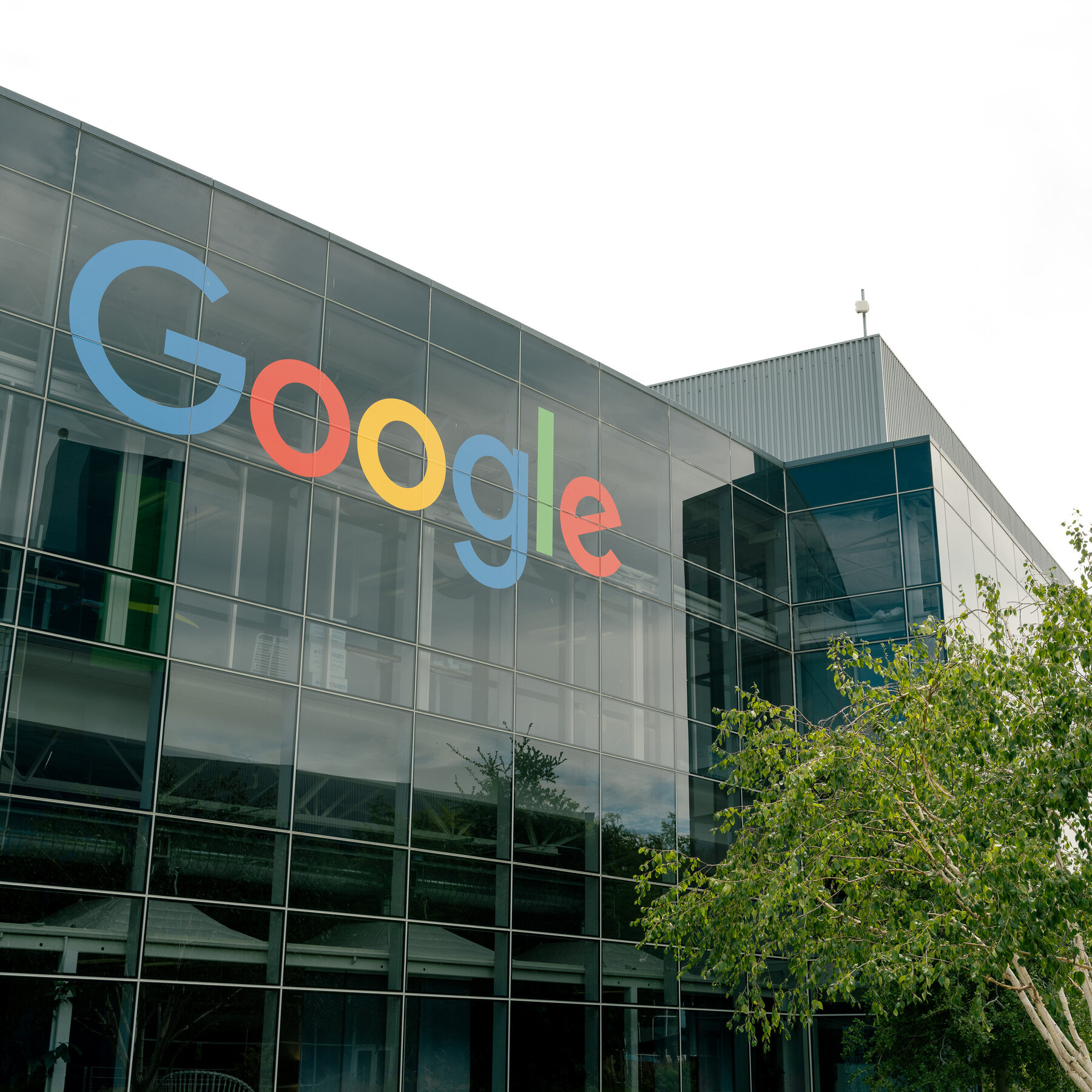 Why the Courts Are Hesitant to Punish Tech Giants Like Meta and Google 00antitrust courts ztvc mediumSquareAt3X