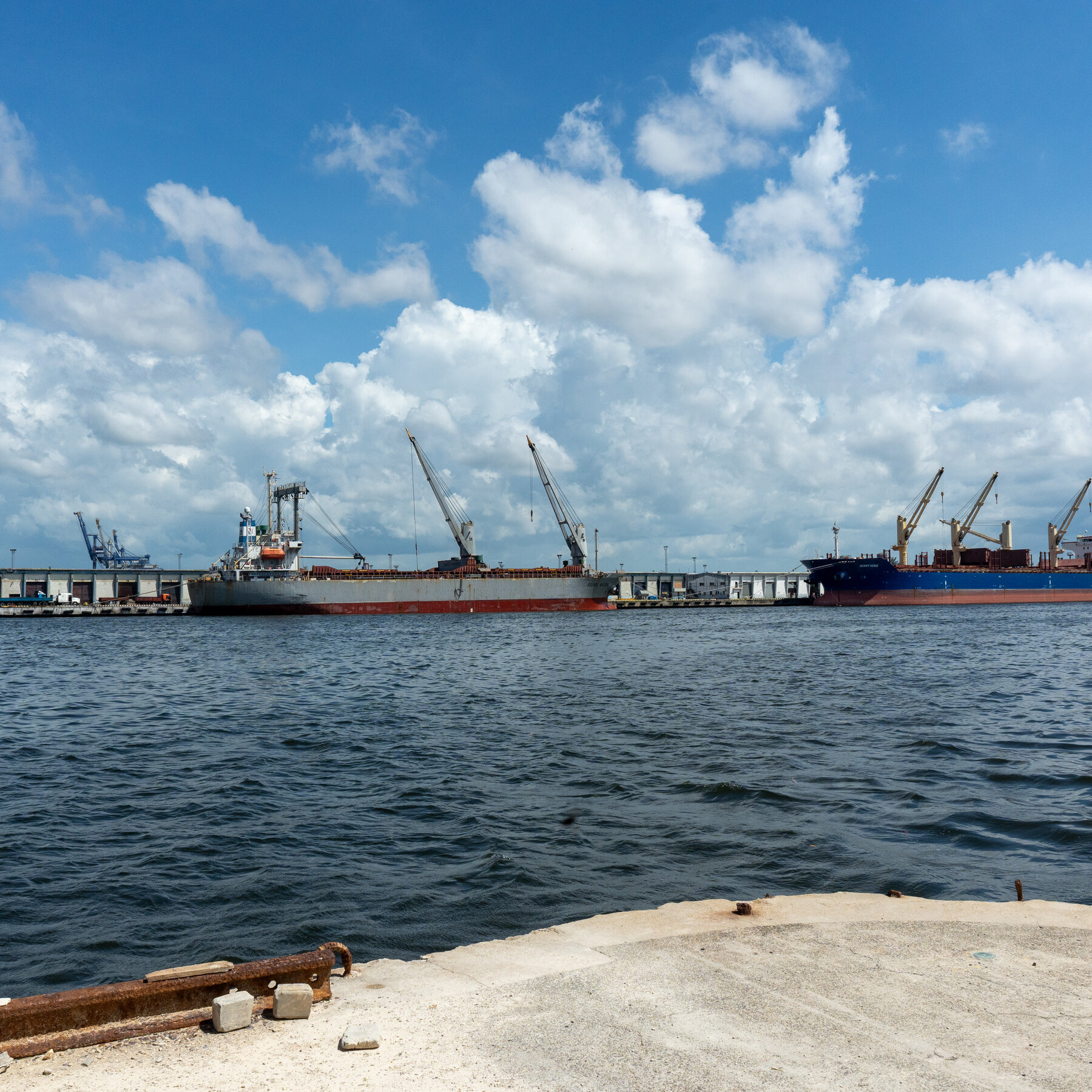 Trump Sanctions on Cuba Strands Thousands Of Shipping Containers 00int cuba aid 01 kcwq mediumSquareAt3X