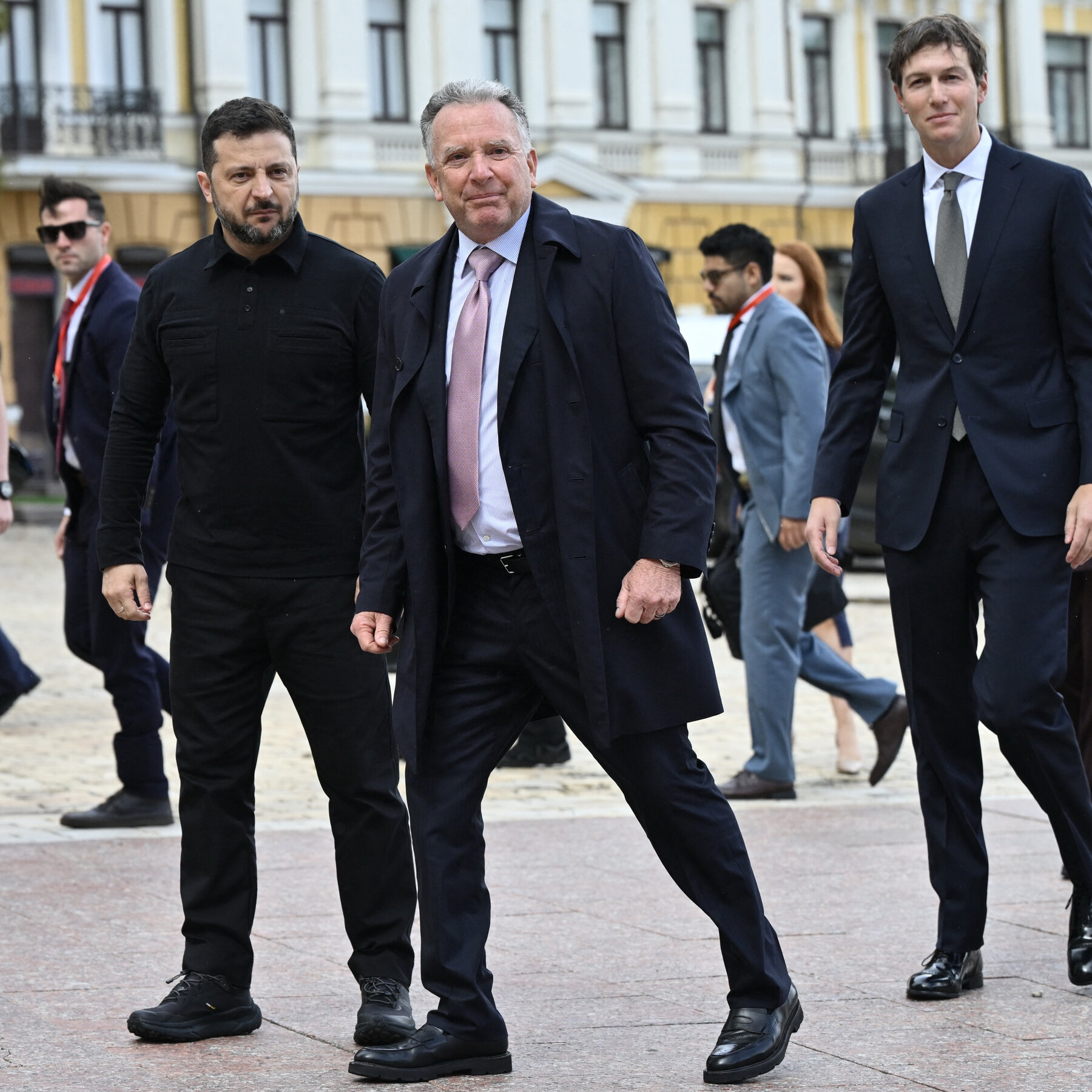 U.S. Envoys Witkoff and Kushner Arrive in Kyiv After Talks With Putin 06int ukraine meeting sub pbtq mediumSquareAt3X