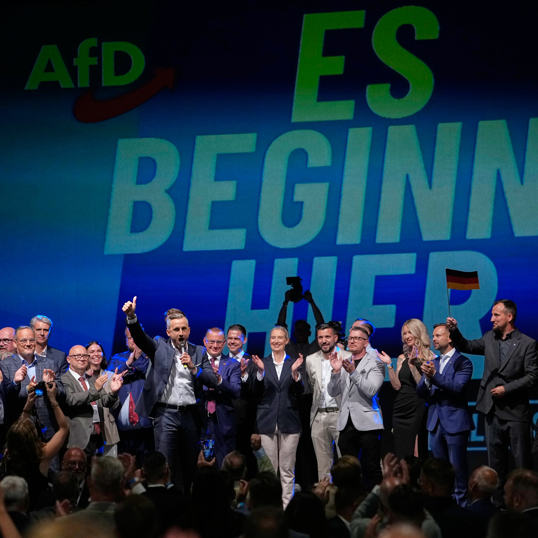 Germany’s ‘Firewall’ Against the Far Right Is Being Tested as Never Before 07int Germany assess gqzp mediumSquareAt3X v2