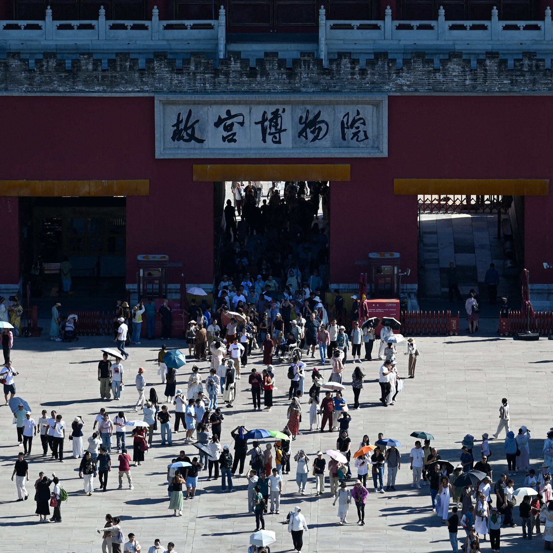 Chinese Threat Requires a Broader Spying Mission, C.I.A. Deputy Director Says 08dc intel lvgc mediumSquareAt3X