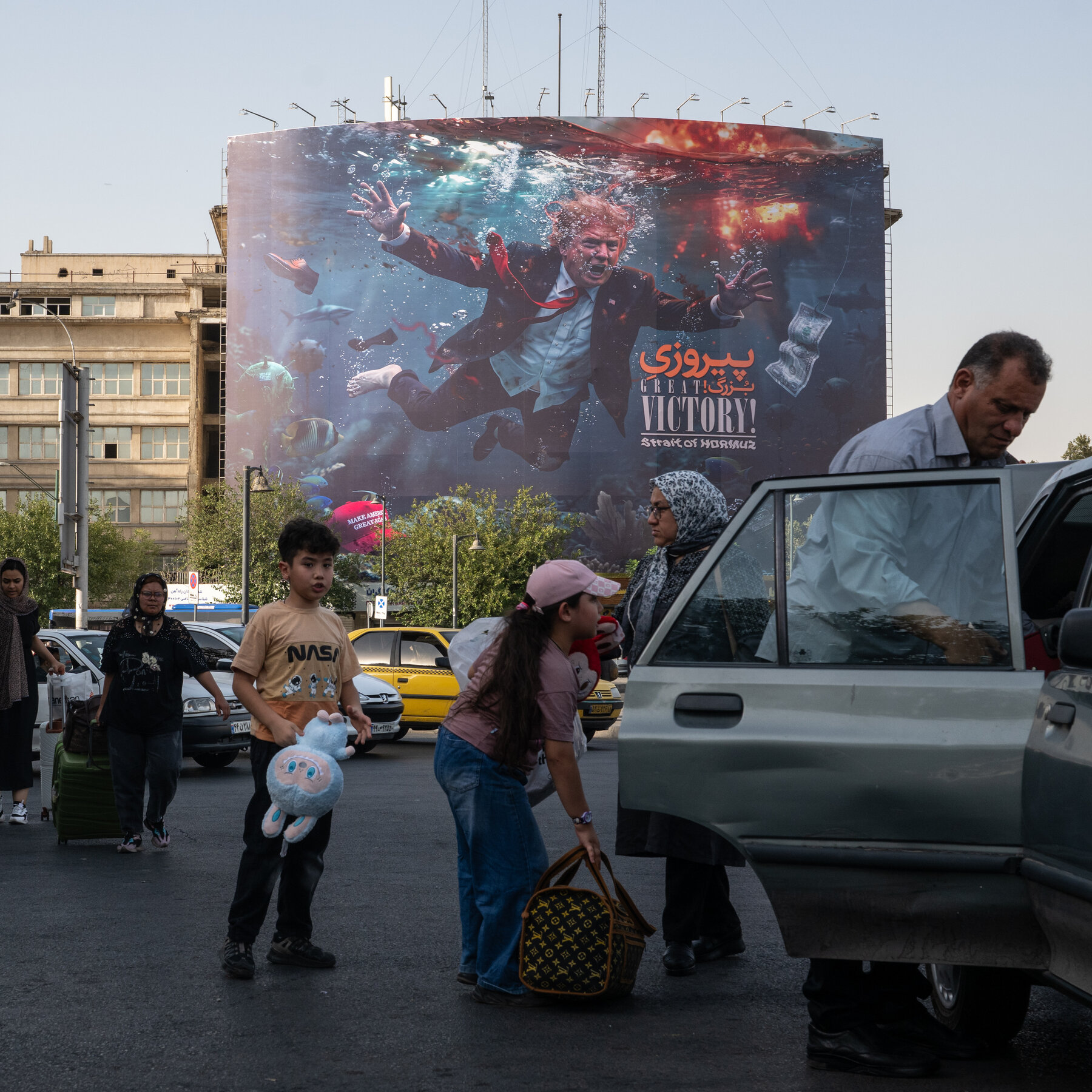 Iran Signals Readiness to Escalate War With U.S. Amid Rising Economic Pressure 08int iran assess wmjt mediumSquareAt3X
