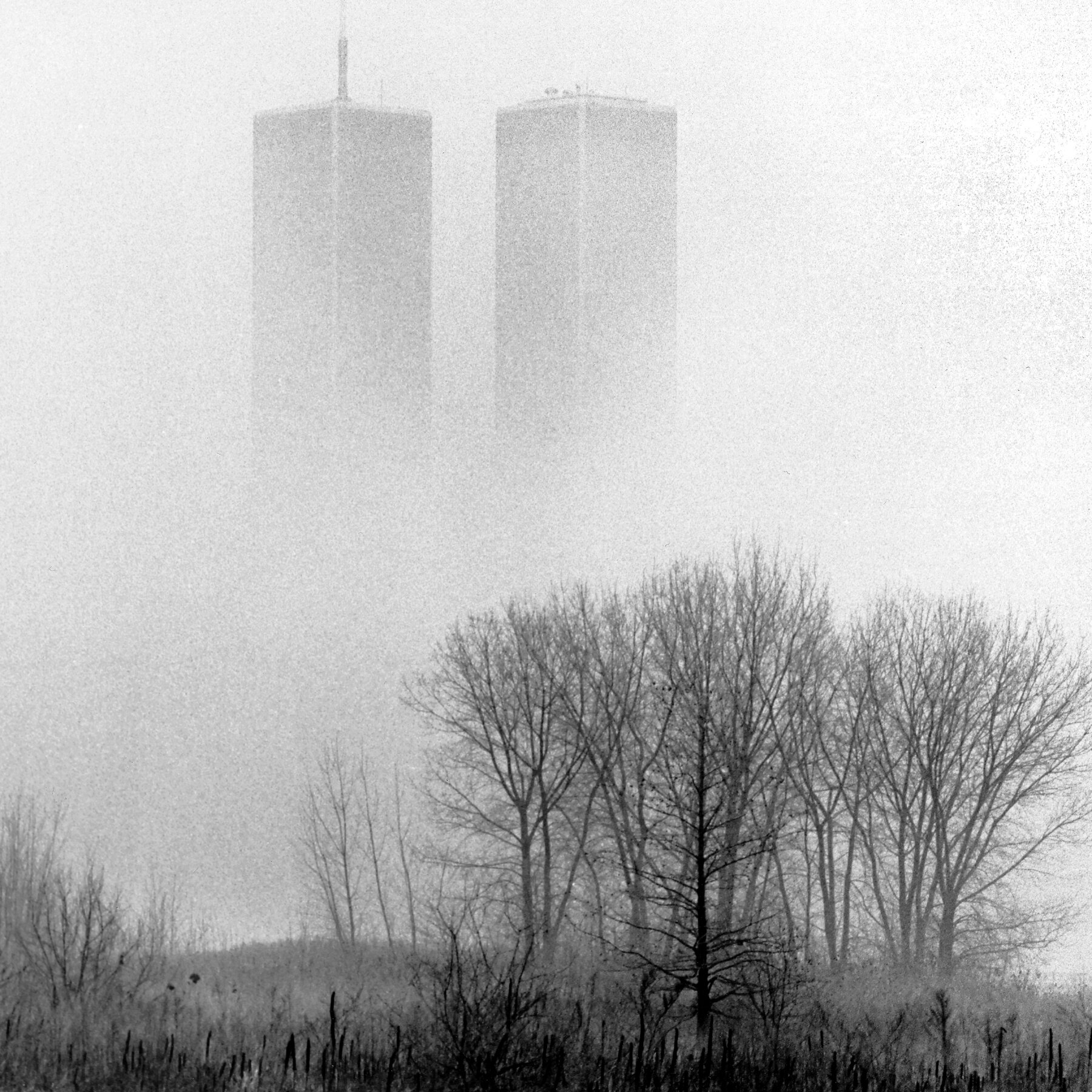 For a Photographer, the Towers Were an Ever-Present Focal Point 0907ode twintowers top blqg mediumSquareAt3X