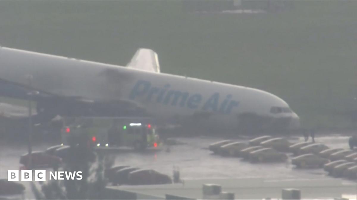 Video shows damaged Amazon cargo plane after crash 1 a291 b542ee92de7c 14