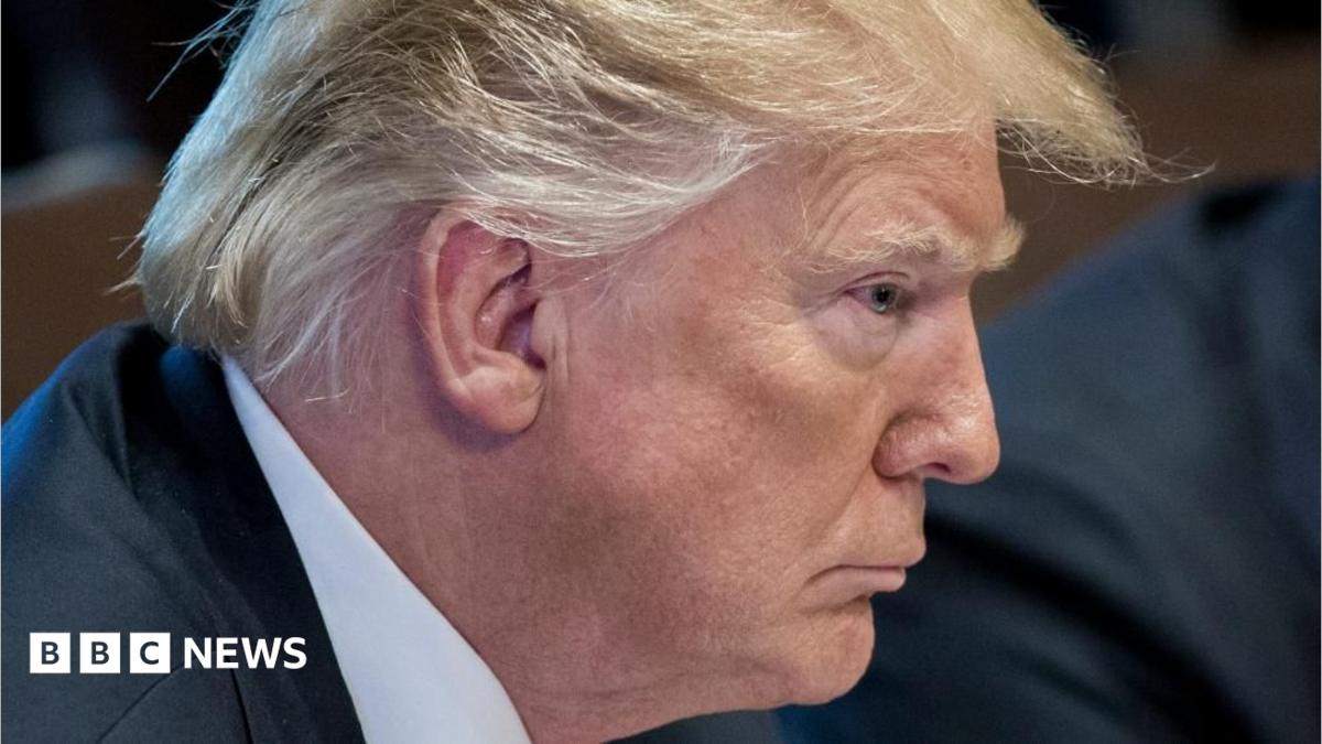 Analysis: Trump escalates media fight after week of setbacks 1 a430 4d16ee157c41 8