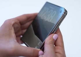 How the New iPhone Duo’s Glass Screen Bends Without Breaking