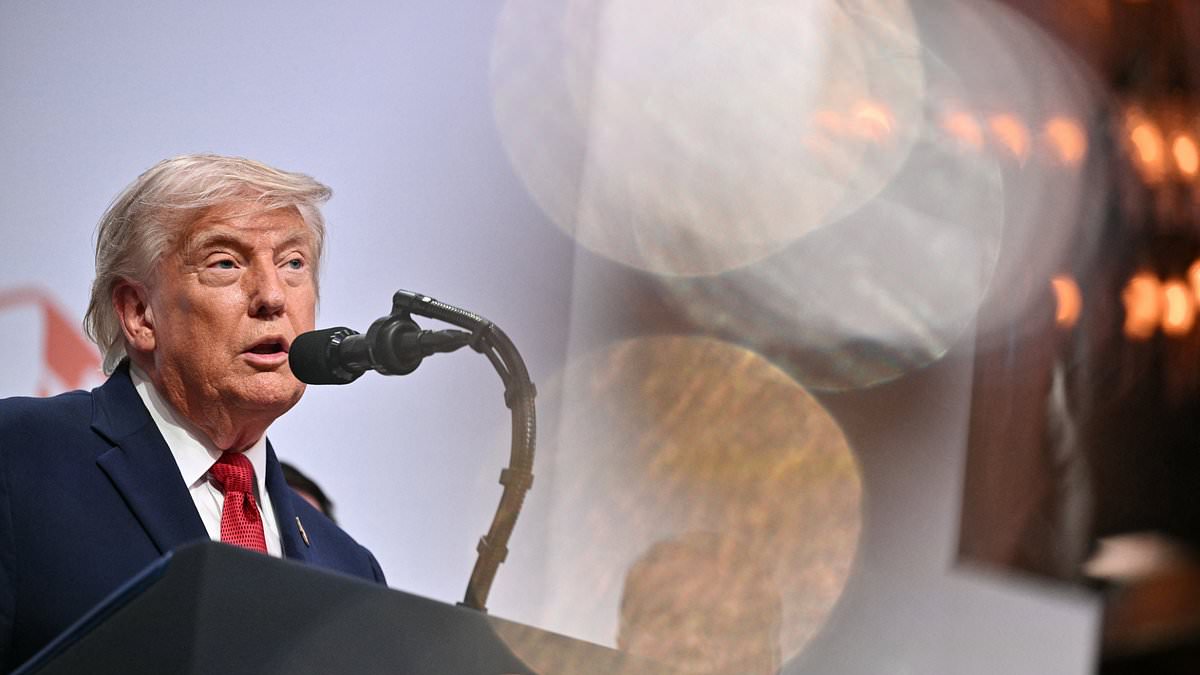 Trump makes last-ditch Supreme Court gamble to hand your ballot to the mailman as Democrats fear doomsday scenario 111098071 0 image a 14 1788793590952