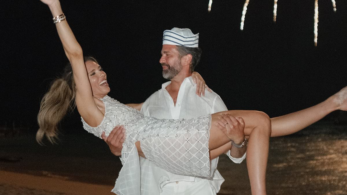Don Jr and Bettina Trump break silence after Russian oligarch paid hundreds of thousands toward lavish Bahamas wedding party 111240775 0 image m 28 1789402262932