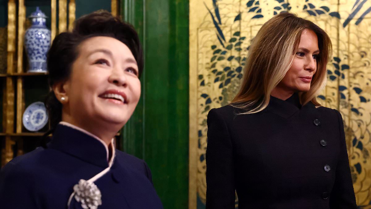 The very subtle clue Melania Trump was 'over-awed' by Xi's wife ... as she mirrors her every move 111451771 0 image a 10 1790275268099