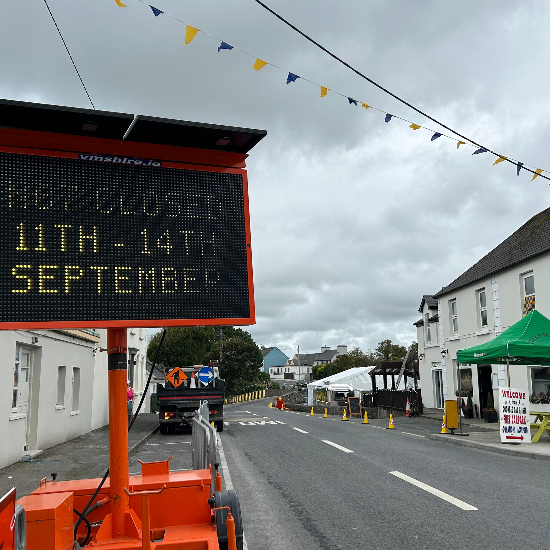 In Doonbeg, Trump’s Irish Open Visit Prompts Protests and Praise 12Ireland Trump 01 tlzq mediumSquareAt3X